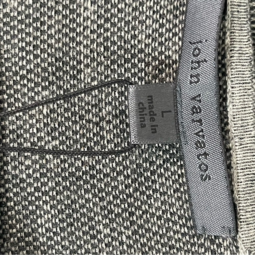 John Varvatos Silk Blend Light Heather Grey Henley L - Picture 9 of 9